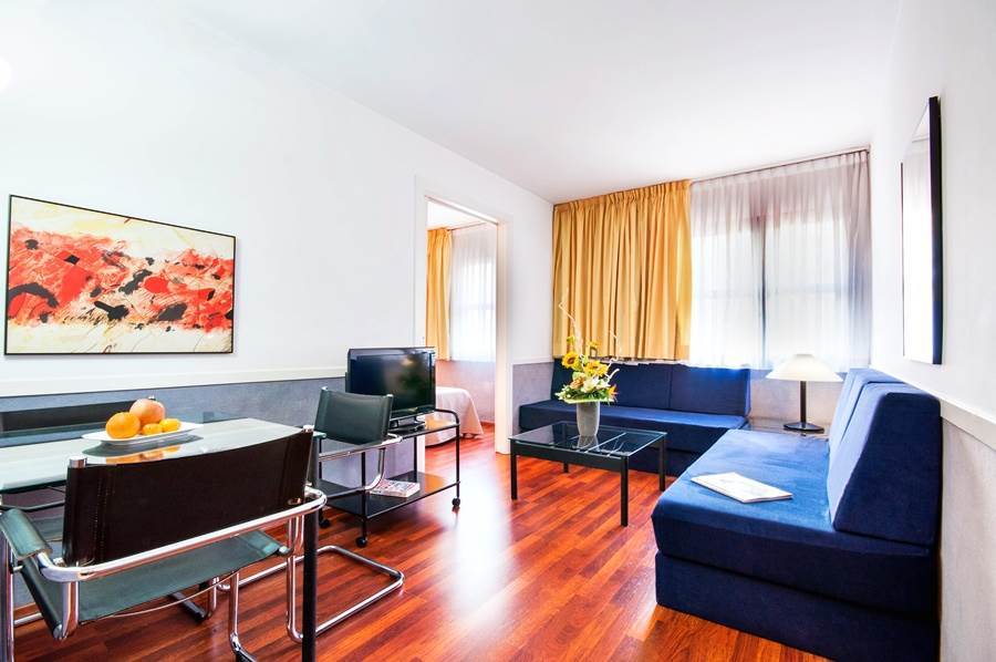 ברצלונה Apartamentos Descartes מראה חיצוני תמונה