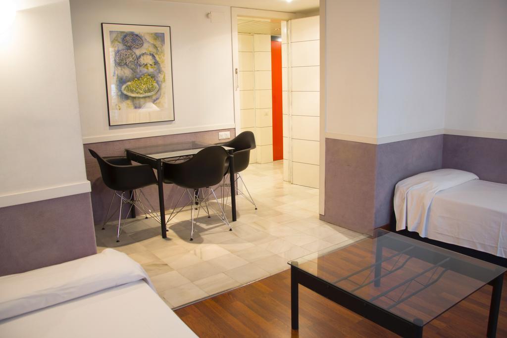 ברצלונה Apartamentos Descartes מראה חיצוני תמונה