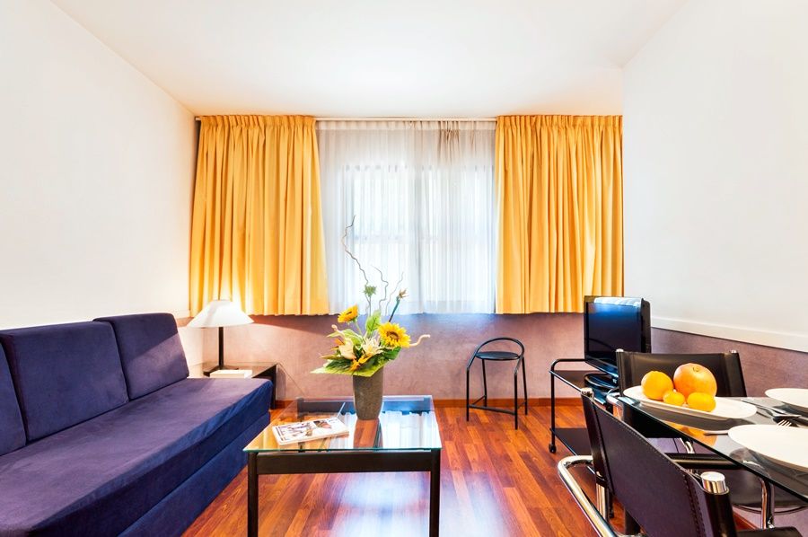 ברצלונה Apartamentos Descartes מראה חיצוני תמונה